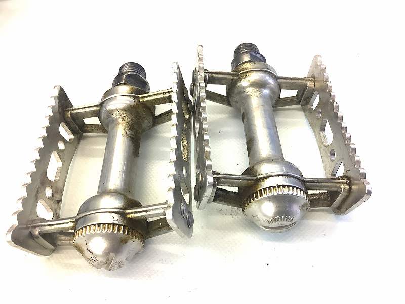 フラットペダル UNIQUE Pedal　TRACK