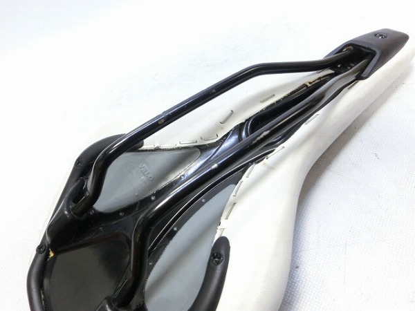 サドル ホワイト スチールレール