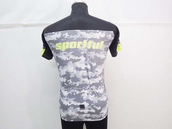 フルジップ半袖ジャージ Mサイズ