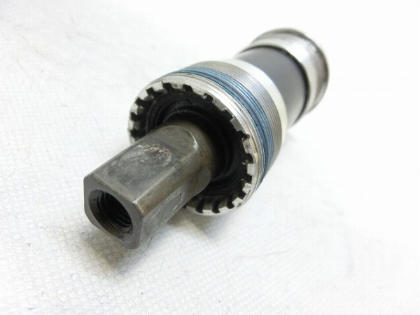 ボトムブラケット BB-UN300 110mm/JIS/68mm