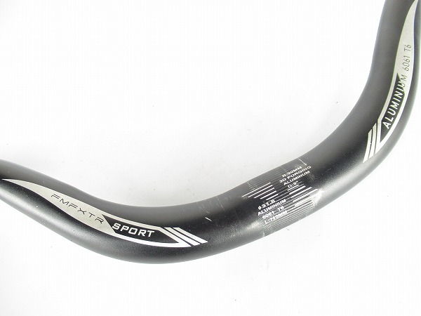 ライザーバーハンドル　ブラック　31.8mm/665mm　※カット済