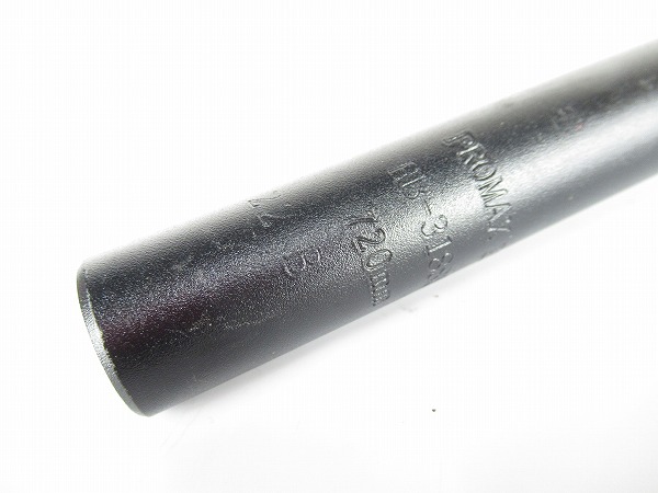 フラットバーハンドル　ブラック　31.8mm/720mm