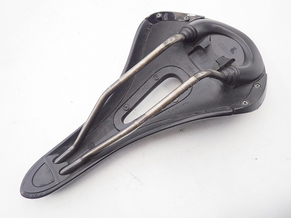 サドル ALIANTE R3 OPEN Kiumレール ※難あり