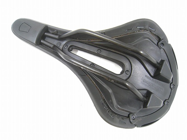 サドル R.e.med2 ブラック