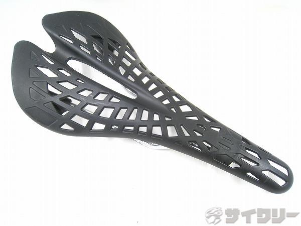 メッシュサドル ブラック スチールレール