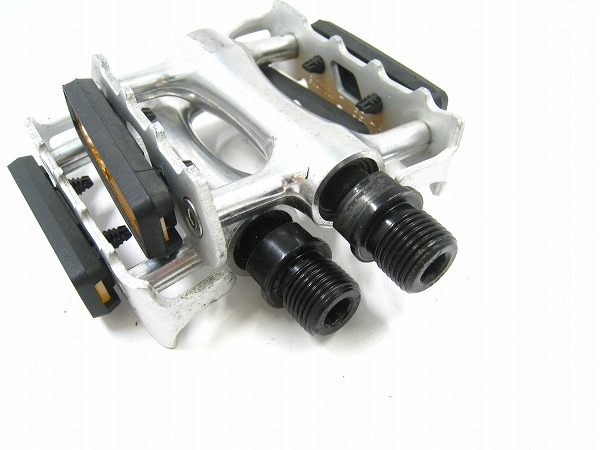 フラットペダル シルバー