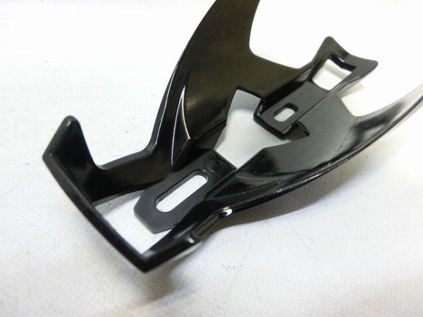 ボトルケージ Custom Race PLUS