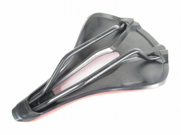 ショートノーズサドル　EC90ロゴ　レッド　スチールレール