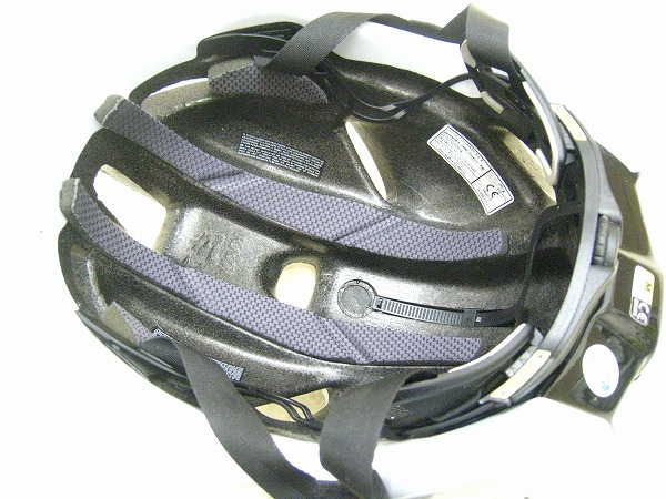 ヘルメット UTOPIA Mサイズ(52-58cm） ホワイト