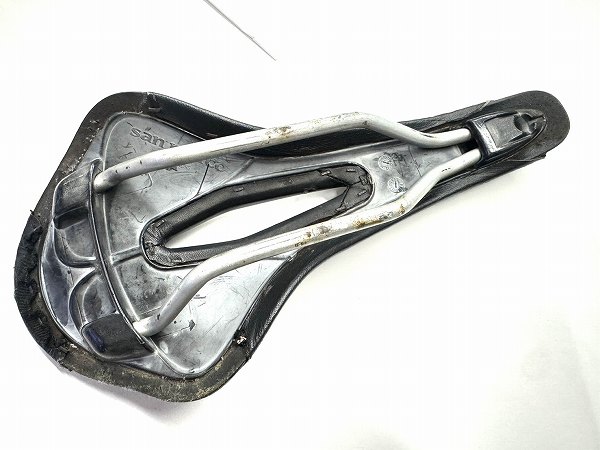 サドル CONCOR MANGANESEレール 破れあり