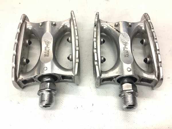 フラットペダル ic-LITE