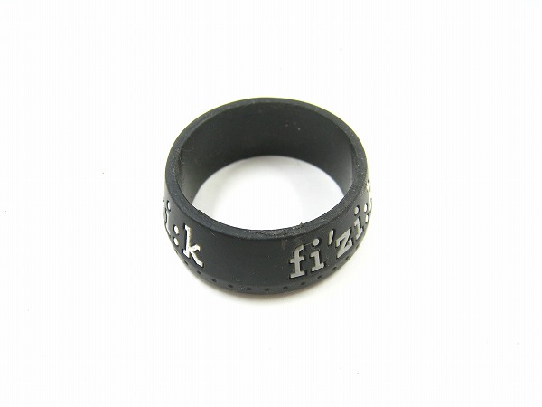 シリコンシートポストリング　30.9～31.6mm　ブラック