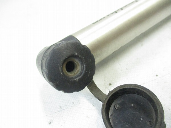 携帯ポンプ AS-1 AIR STIK 仏式