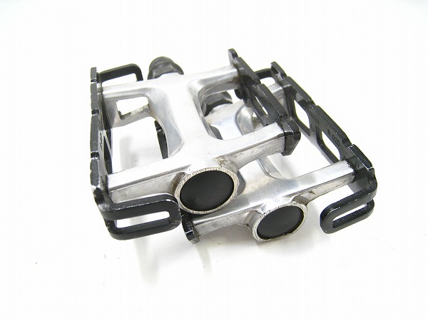 フラットペダル ブラック