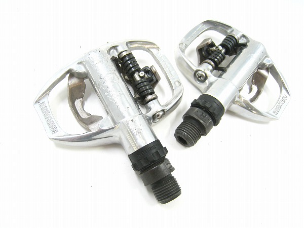 ビンディングペダル PD-A520 SPD シルバー