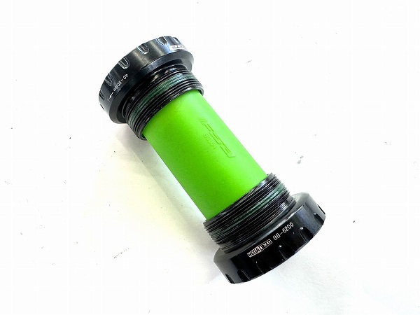 ボトムブラケット BB-6200 MEGAEXO 68mm/JIS/24mm