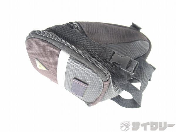サドルバッグ　エアロウェッジパック　ストラップマウント　Mサイズ