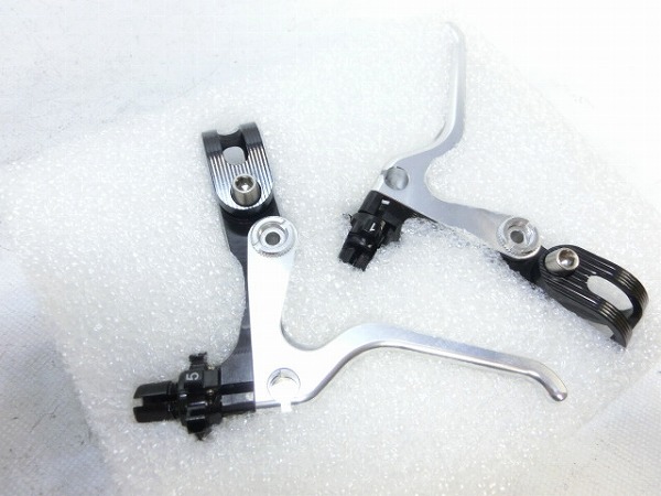 ブレーキレバー XFH ブラック/シルバー