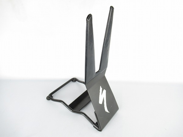 ディプレイスタンド　L型　ブラック