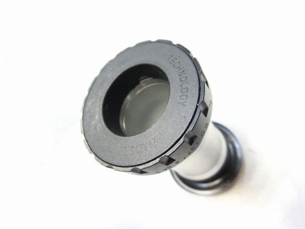 ボトムブラケット EVO MAX JIS/68mm φ24mm