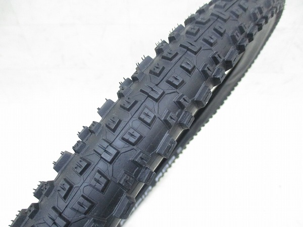 クリンチャータイヤ RAPID ROB 26x2.25（57-559）