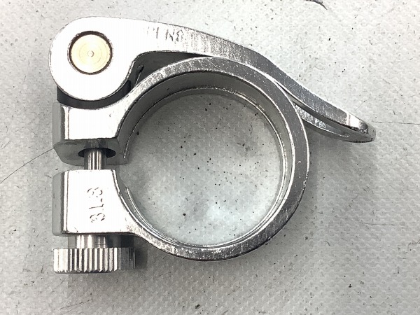 シートクランプ　シルバー 31.8mm