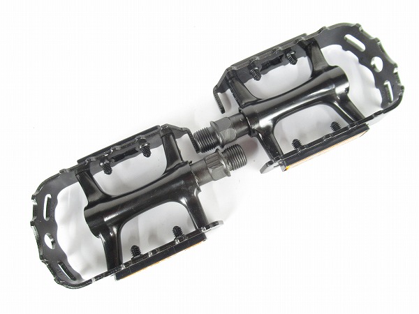 フラットペダル　C128DJ　ブラック