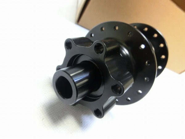 リアハブ 350 DBIS Boost+ 150mm/φ12mm/32H