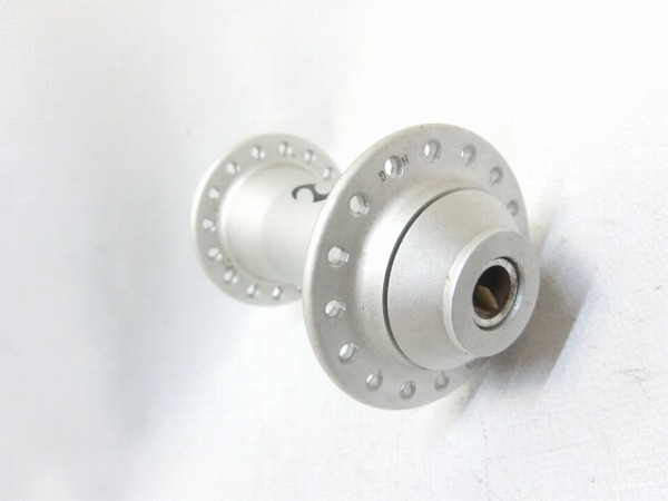 フロントハブ 100mm/φ9mm/32H