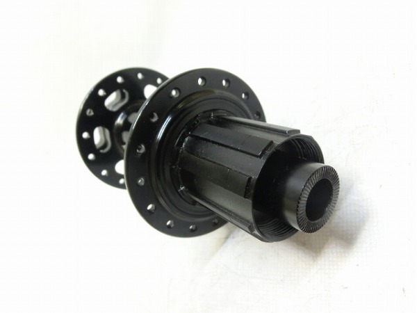 リアハブ 151mm/φ12mm/