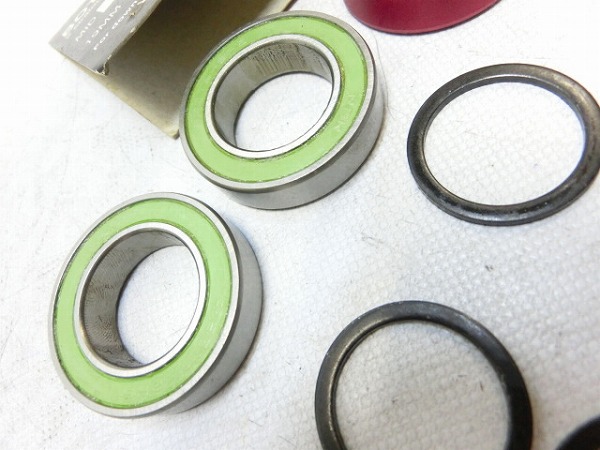 BMXボトムブラケット SPANISH-BB/φ22mm