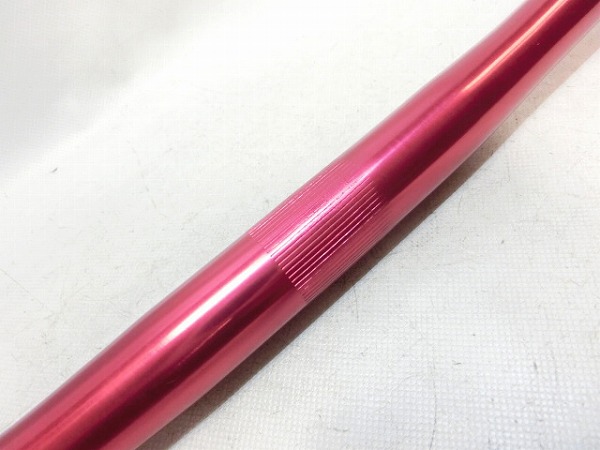 フラットバー レッド 560mm/φ25.4mm