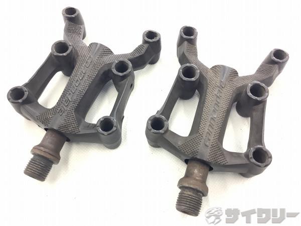 フラットペダル　オクトパス