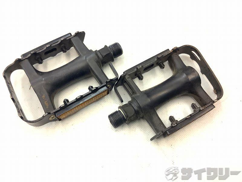 フラットペダル