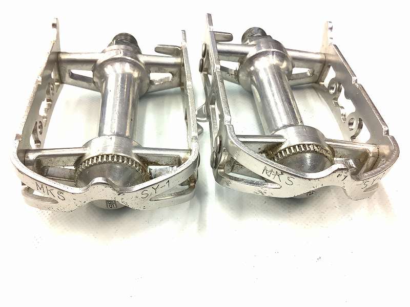 フラットペダル SYLVAN