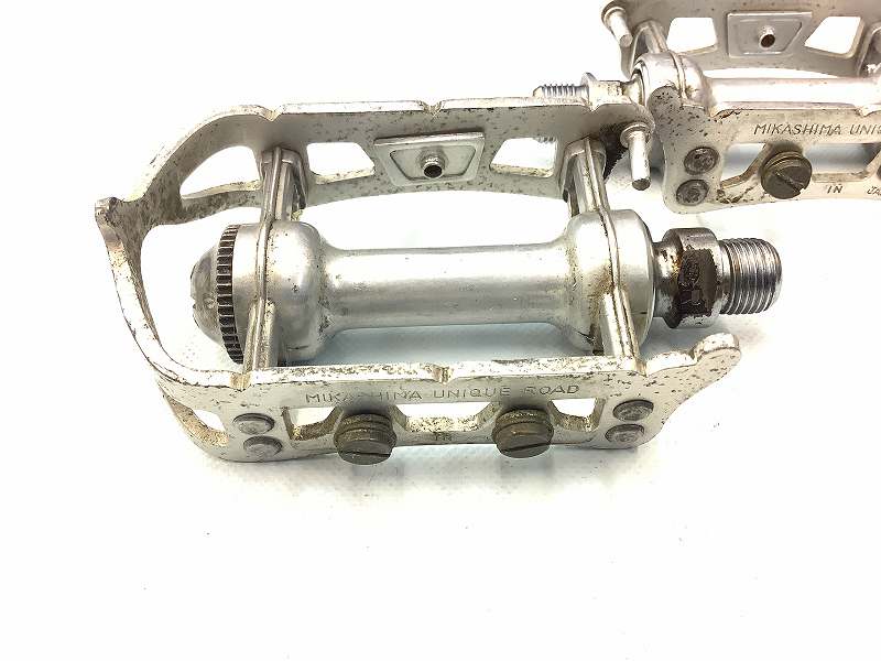 フラットペダル UNIQUE ROAD