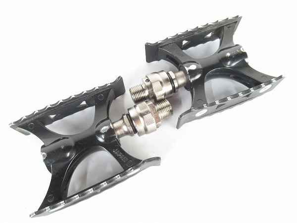 簡易着脱ペダル　TOURING-LITE Ezy Superior