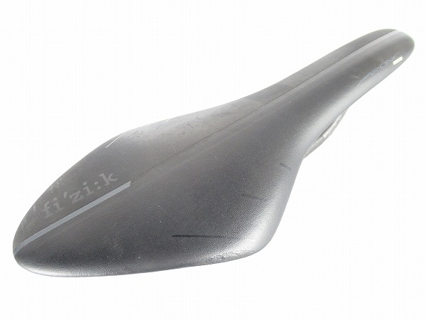 サドル ARIONE 00　ブラック　カーボンレール