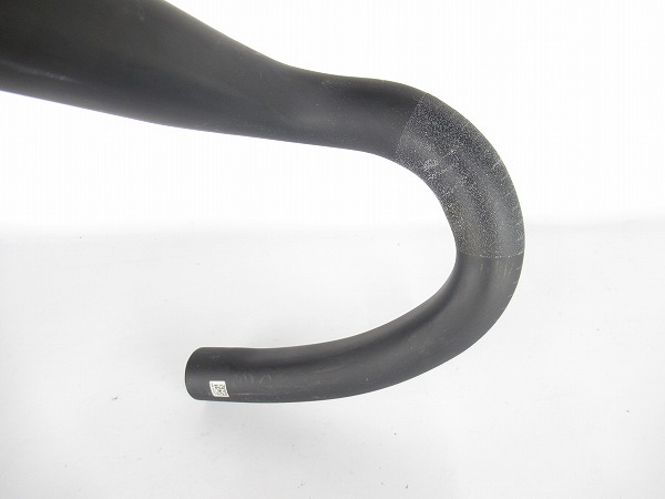 カーボンドロップハンドル　TERRA　31.8mm/440mm（芯芯/ブラケット部）