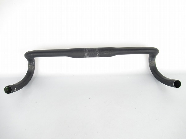 カーボンドロップハンドル　TERRA　31.8mm/440mm（芯芯/ブラケット部）