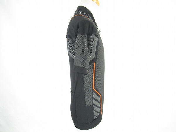 半袖フルジップジャージ シームレステック　S Thermal　M-Lサイズ