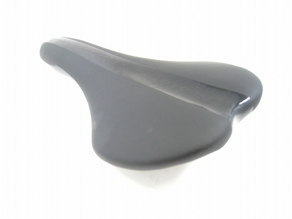 サドル NESTOロゴ スチールレール