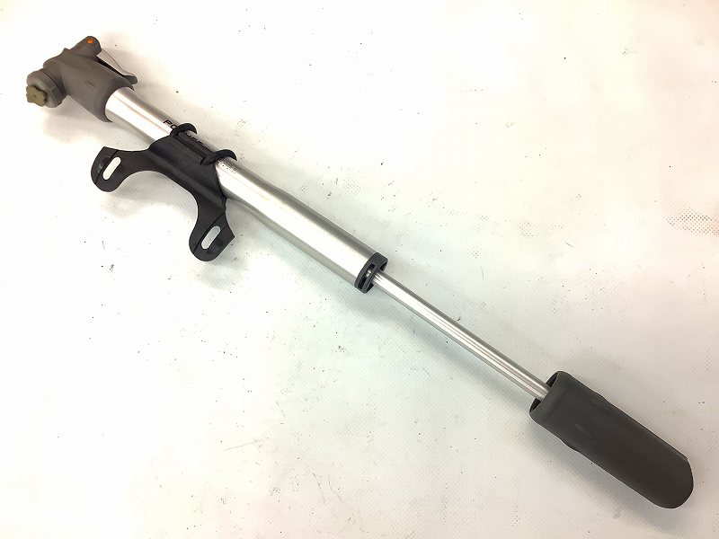 携帯ポンプ POCHETROCKET