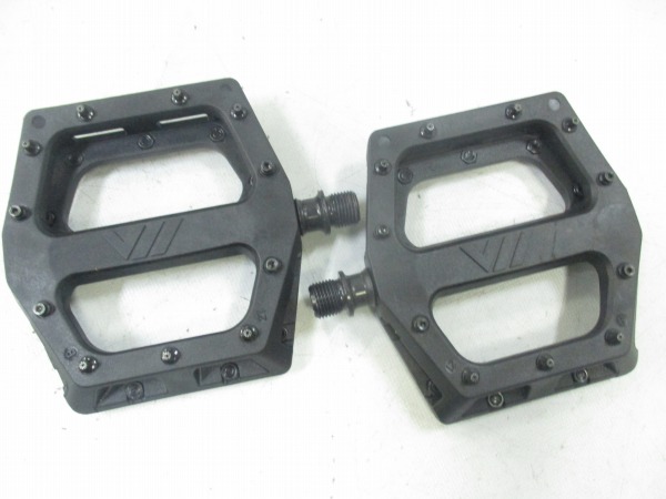 フラットペダル V11 ブラック