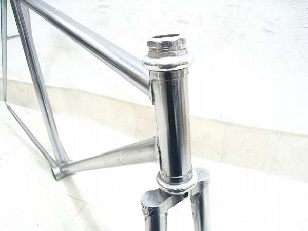 ピストフレーム NJS ※フロントブレーキ穴、メッキ加工