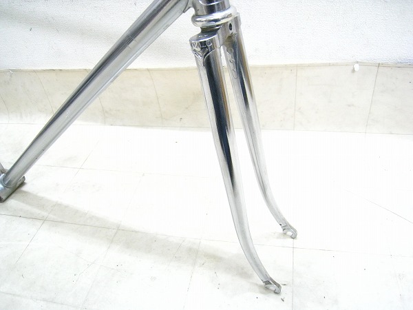 ピストフレーム NJS ※フロントブレーキ穴、メッキ加工