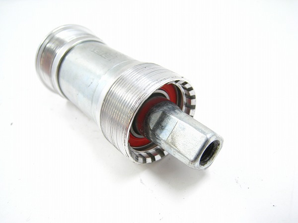 ボトムブラケット JIS/68mm/110.5mm/スクエア