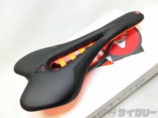 サドル SKYLITE VT 3.0 カーボンレール ブラック/オレンジ