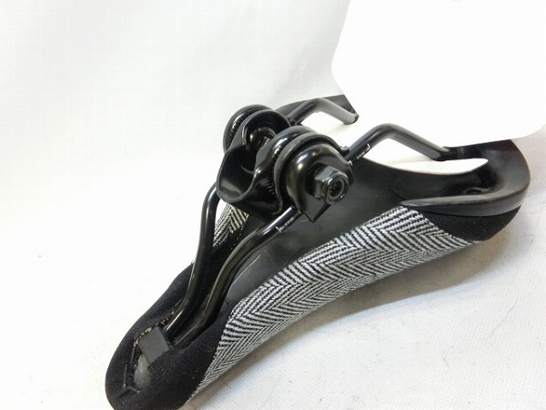 キッズサドル ヘリンボーン