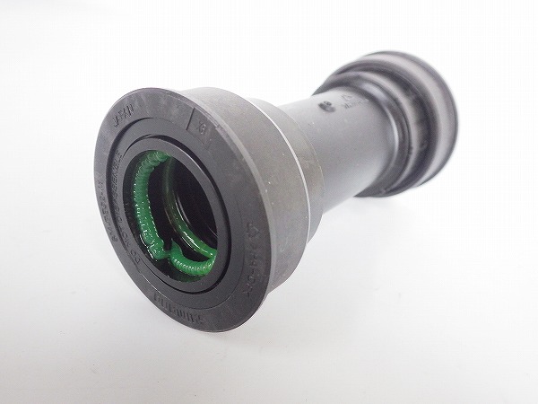 ボトムブラケット　SM-BB92-41B　press ｆｉｔ BB86